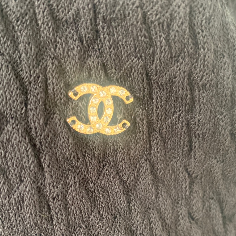 CHANEL Black Short-Sleeve Knit Dress CC with Logo Accent. Size 42. Pristine - Picture 4 of 15